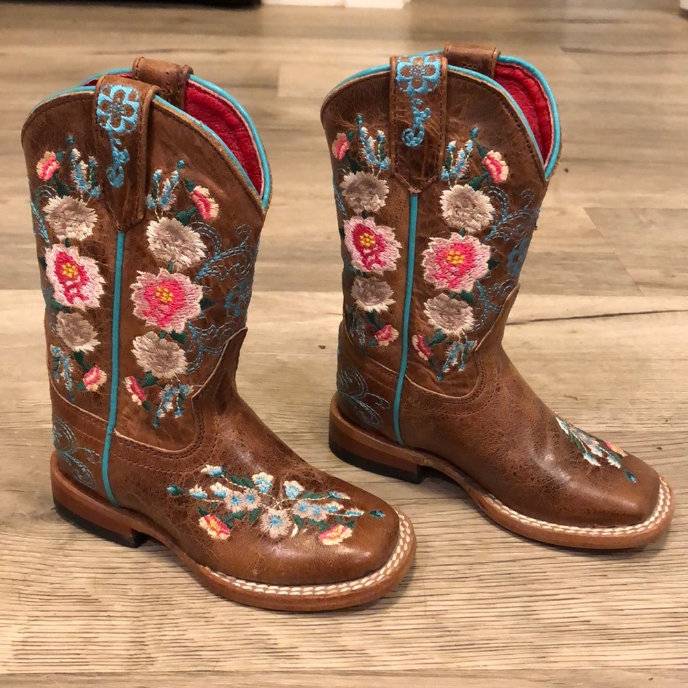 Never worn Macie Bean Floral Rose Garden Boots - 5